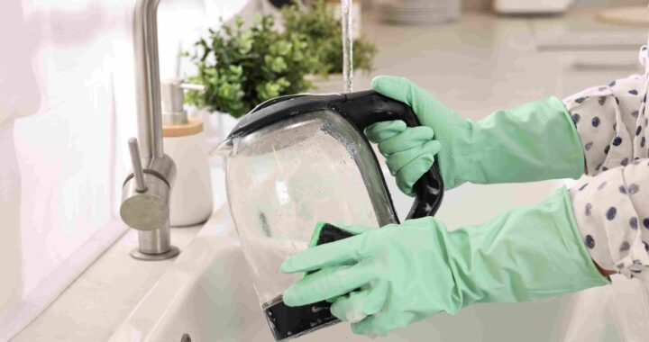 Kamenac u kuvalu za vodu, kako ga ukloniti bez oštećenja