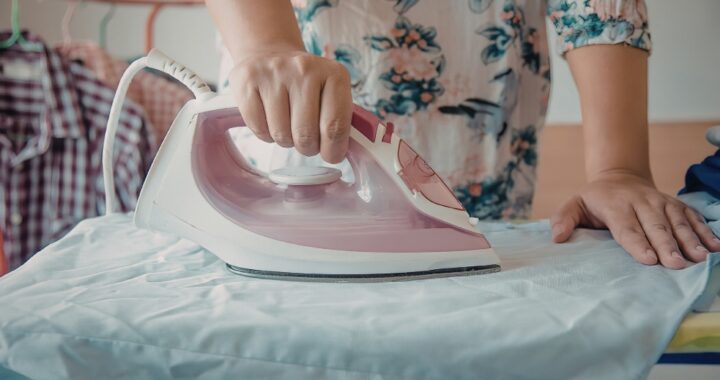 Pegla ostavlja fleke na odeći, kako rešiti problem
