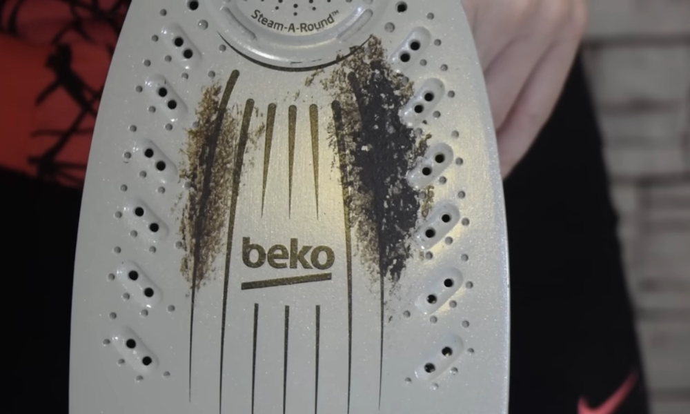 Pegla ostavlja fleke na odeći