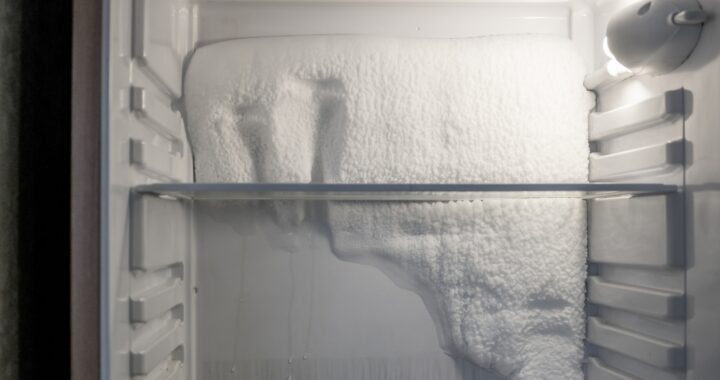 Zašto frižider pravi led na zadnjem zidu, šta može da bude uzrok