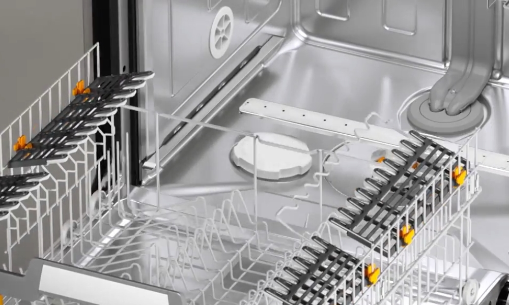 Zašto mašina za pranje sudova ne izbacuje vodu